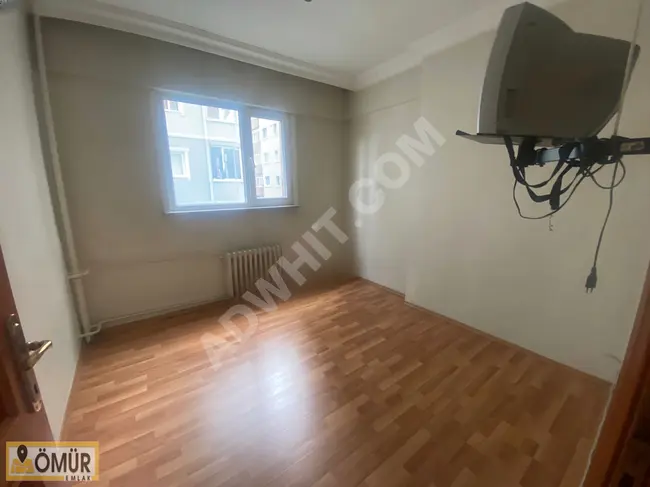 Apartment 3+1 for rent on the fourth floor next to Yildiz Technical University, within a residential complex, no extra charges