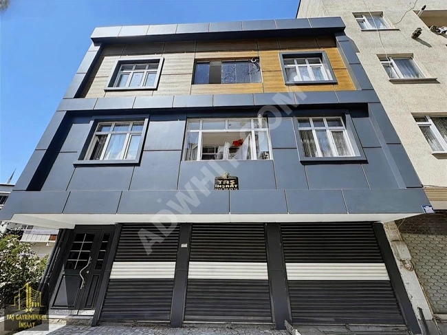 Independent building on the main street containing 4 apartments and 3 shops in the center of ARNAVUTKÖY