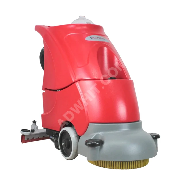 Battery-powered floor cleaning machine