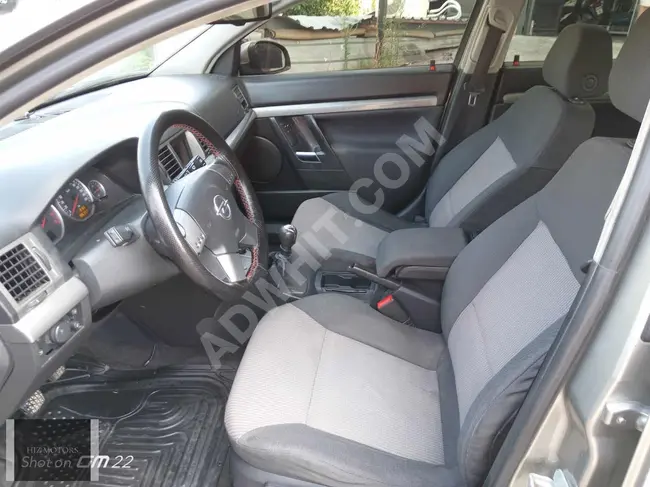 Car for sale Opel Vectra model 2004 from HIZ MOTORS