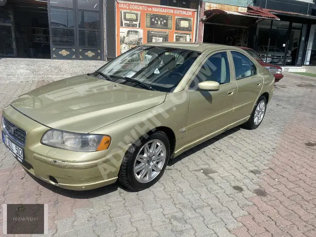 سيارة للبيع Volvo موديل 2006 بدون تغيير أصلي مع امكانية للمقايضة