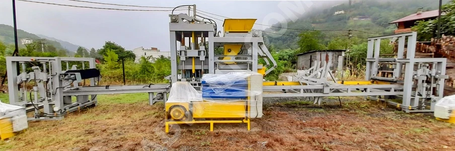 Robotic Concrete Block Machine(8.000-14.000 Blocks Per 8 Hours)