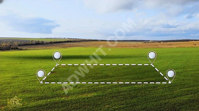 Great opportunity! A plot of land measuring 289 m² near the road in Beykonak, next to the village