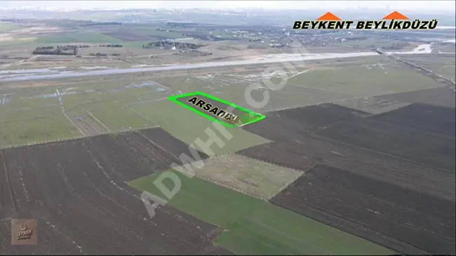 A plot of land in the midst of nature with an area of 732 square meters, with ready permit and approval, and shared title deed in Çatalca Ferhatpaşa