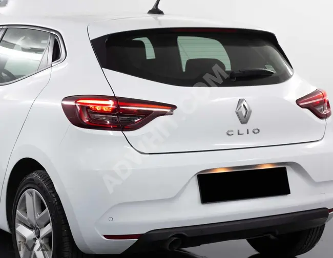 سيارة للبيع Renault Clio موديل 2021