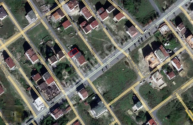 Land with an area of 126 square meters designated for construction and divided in ARNAVUTKÖY YAVUZ SELİM MAHALLESİ