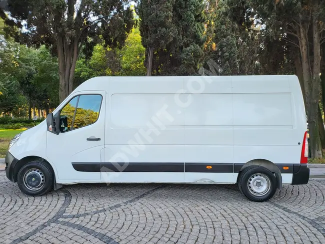 سيارة للبيع Renault Master موديل 2017 بدون أخطاء وبدون طلاء