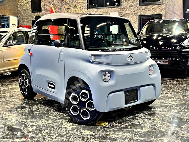 2023 model without flaws Citroën AMI 100% electric + glass roof + white