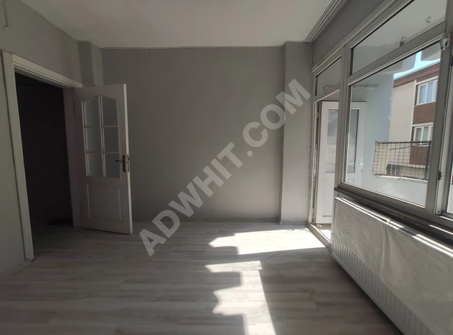 Apartment 2+1 on the first floor for sale in İKITELLİ MEHMET AKİF