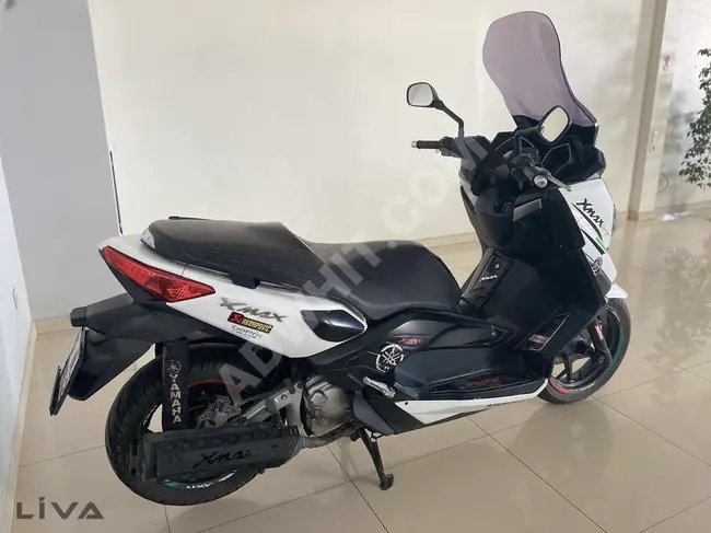 موتور للبيع YAMAHA XMAX 250 مُعتنى به بلا مصاريف