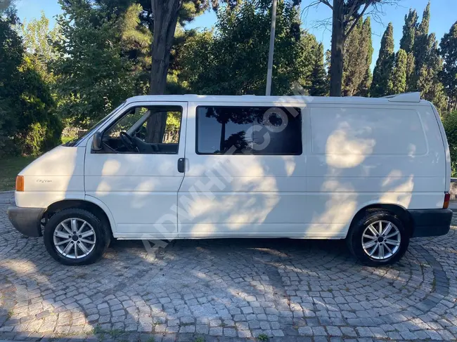 فان للبيع Volkswagen Transporter موديل 2000 مع إمكانية المقايضة والتقسيط في حالة نظافة لا تضاهى