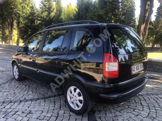 Car for sale OPEL ZAFIRA model 2004 with seven seats