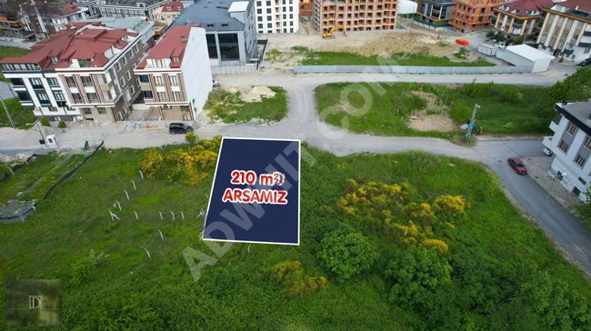 Land for sale suitable for building two apartments in ARNAVUTKÖY VADİPARK