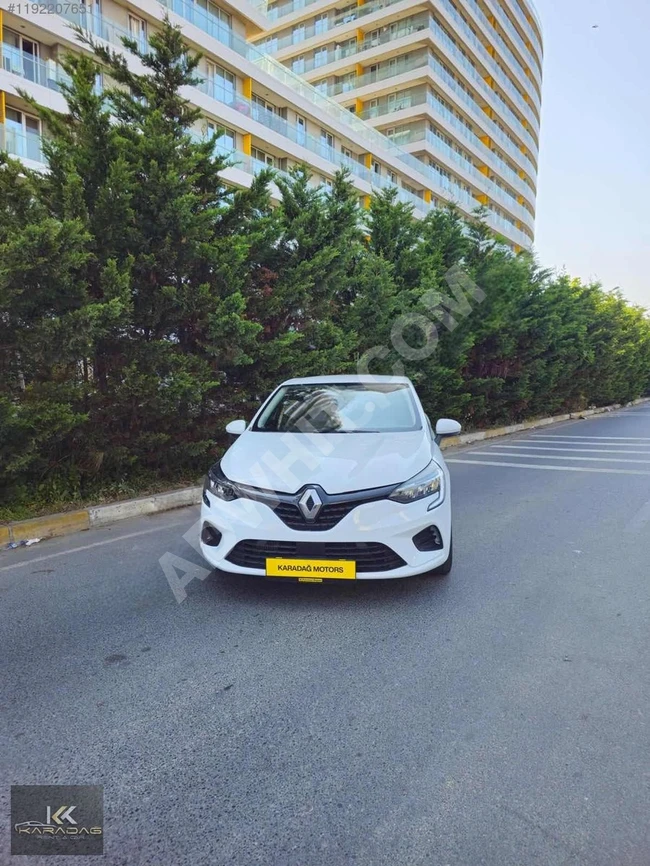 From KARADAĞ RENT A CAR Renault Clio Automatic Economic