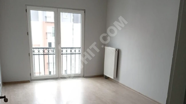 For sale, south-facing apartment in HADIMKÖY KİPTAŞ