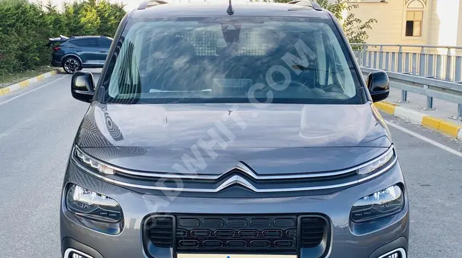 ميني فان للبيع Citroen Berlingo موديل 2024 أوتوماتيك