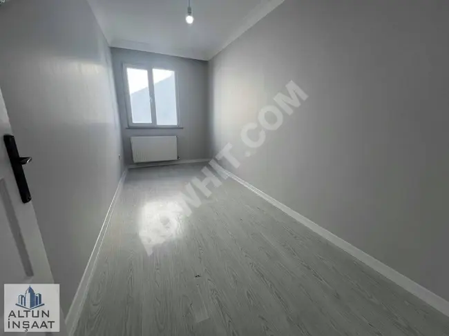 ARNAVUTKÖY MERKEZDE 2+1 90 m2 2. KAT HARİKA LÜX ARAKAT DAİRE