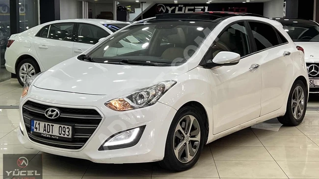 Hyundai i30 1.6 CRDI Style Design Pack with Glass Roof