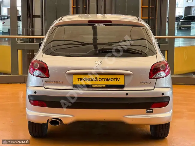 سيارة للبيع Peugeot 206 موديل 2010 مع امكانية للقرض