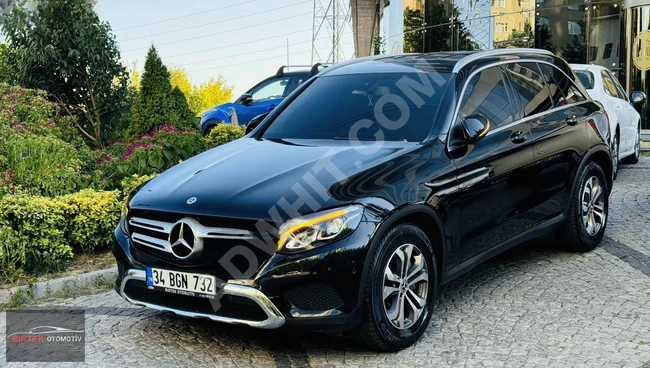 Mercedes without repairs and without paint - GLC 220D 4MATIC - with installments up to 24 months