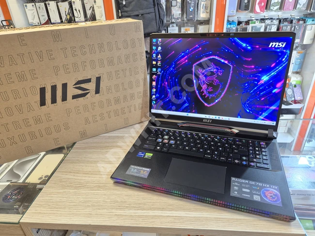 MSI RAIDER GE78 HX 13V