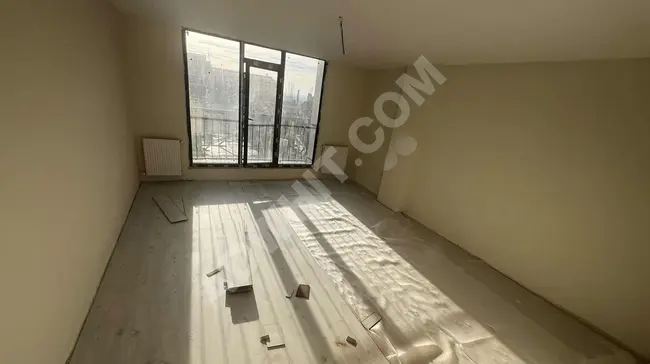 ARNAVUTKÖY MERKEZ CADDE ÜZERİNDE 2+1 FIRSAT HARİKA DAİRE