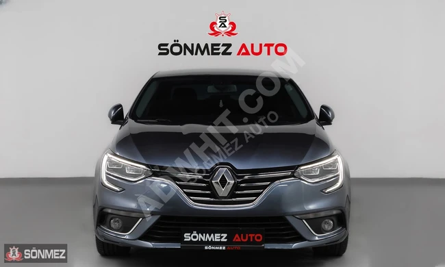 Renault 2017 model / LED lights / Holographic display / Seats with massage feature / Interior lighting / Navigation system / Rear camera / Keyless entry