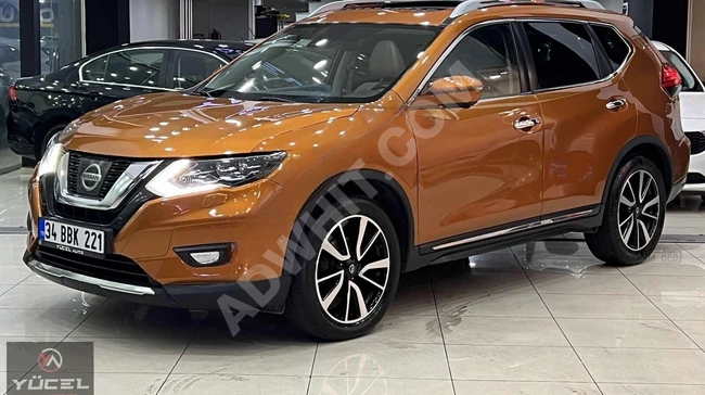 Nissan X-Trail Platinum Model 2018 with a full glass roof