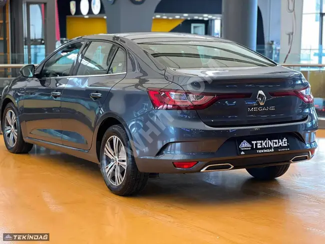 سيارة للبيع RENAULT MEGANE موديل 2022 مع امكانية للقرض 2.79