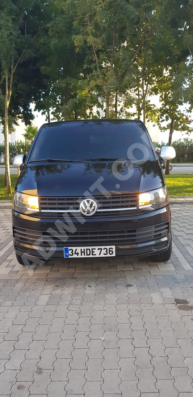 من المالك مباشرة، سيارةVolkswagen  2.0 TDI بدون دهان، بدون حوادث، برخصة 9+1، للبيع كسيارة VIP