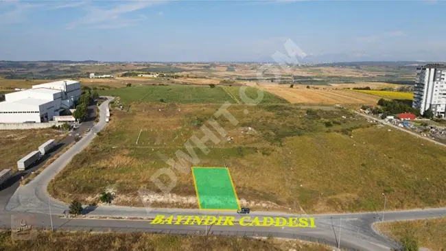 Land with an area of 537 square meters in Hadımköy, centrally located, overlooking the main street