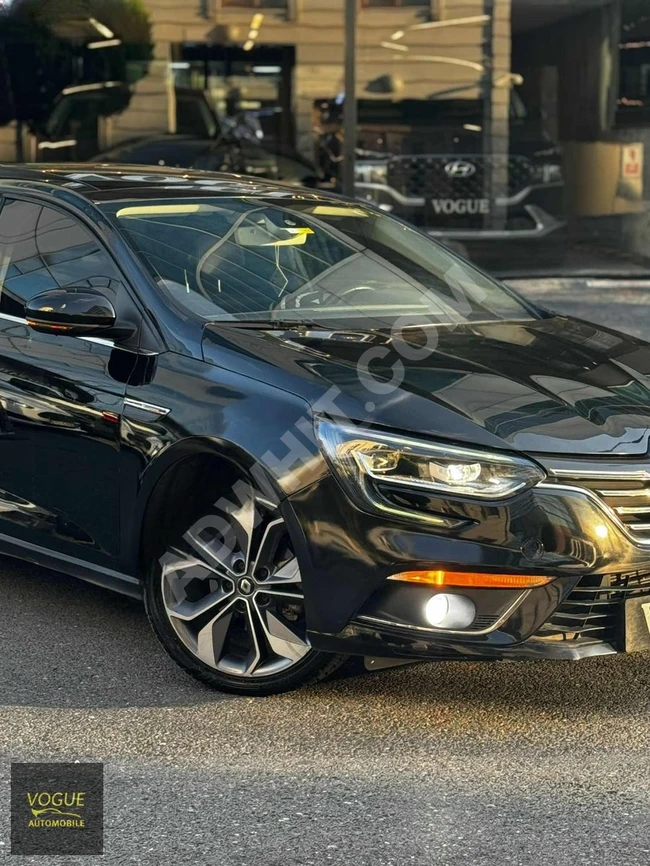 Renault Megane equipped with a glass roof