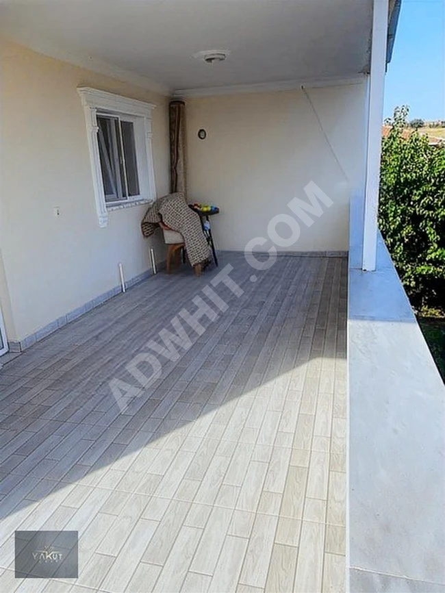 Urgent! For sale in ÇATALCA, a plot of 540 m² with a two-story detached house