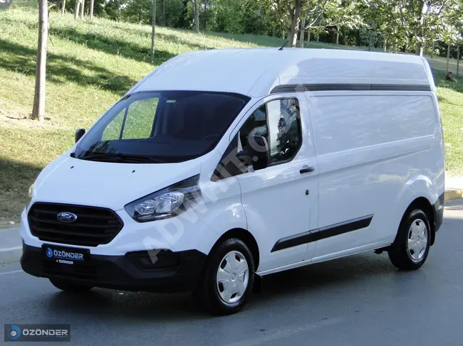 فان للبيع Ford Tourneo Custom موديل 2022