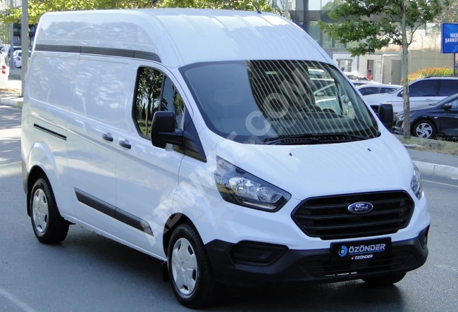 فان للبيع Ford Tourneo Custom موديل 2022