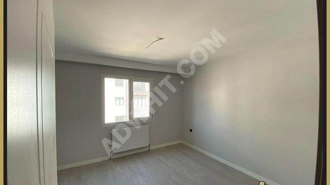 HADIMKÖYÜN EN ELİT SİTESİNDE KİRALIK 2+1NET KULLANIM 90 METRE KARE LÜKS DAİRE