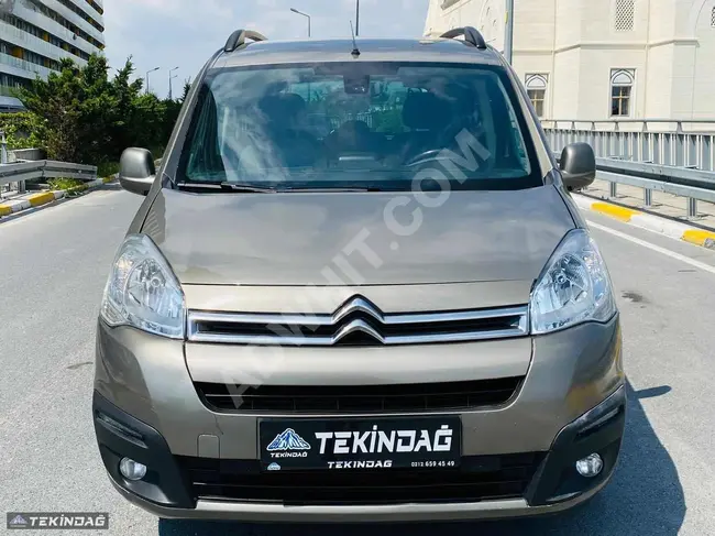 Minivan for sale CITROEN BERLINGO model 2017 with loan option 2.79%