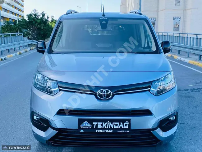 Mini van for sale TOYOTA PROACE CITY model 2022 with loan option at %2.70