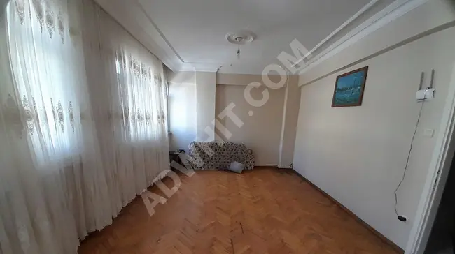 Apartment 3+1 for rent from TEKDEMİR EMLAK, located on the middle floor on SON DURAK Street