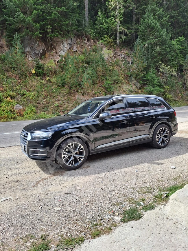 Audi Q7 car in very clean condition, maintained in service