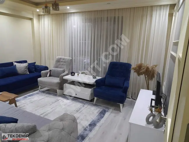 Apartment with three rooms and a lounge from TEKDEMİR EMLAK in the MİMARSİNAN area suitable for loans