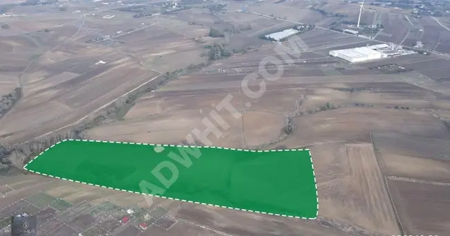 Land with an area of 10,800 m2 in an elevated location in SİLİVRİ KADIKÖY