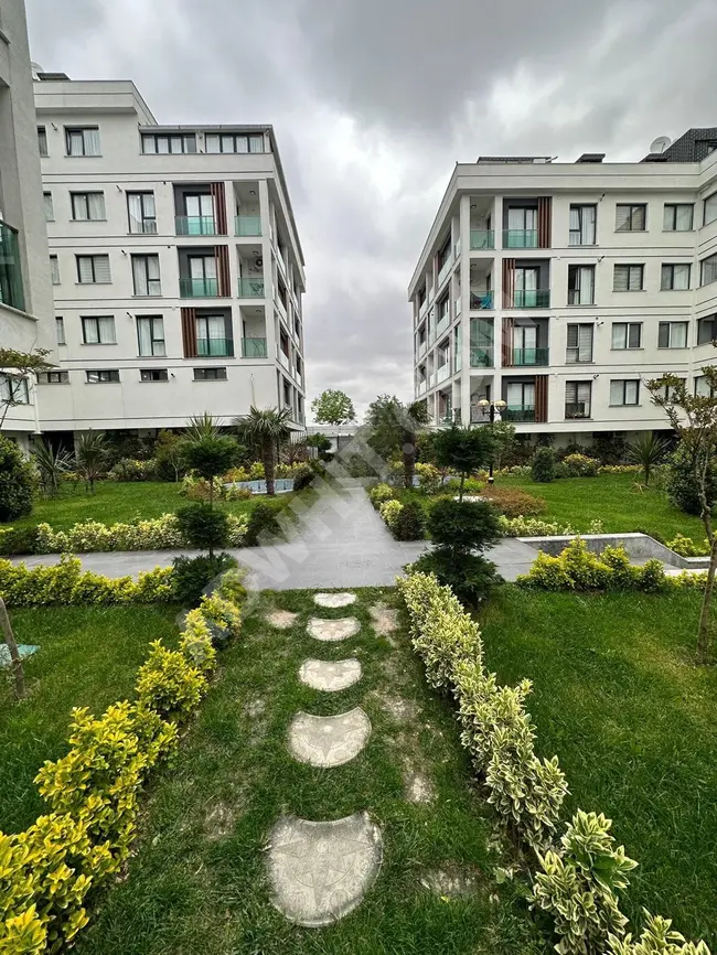 Apartment 2+1 in a residential complex near KENT ORMANI in BEYLİKDÜZÜ YAKUPLU