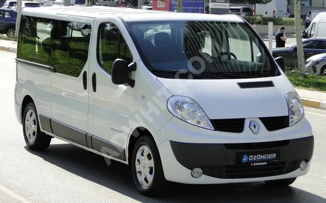 2013 Renault PASSENGER only "28,000" km - 8+1 seats - from ÖZ ÖNDER