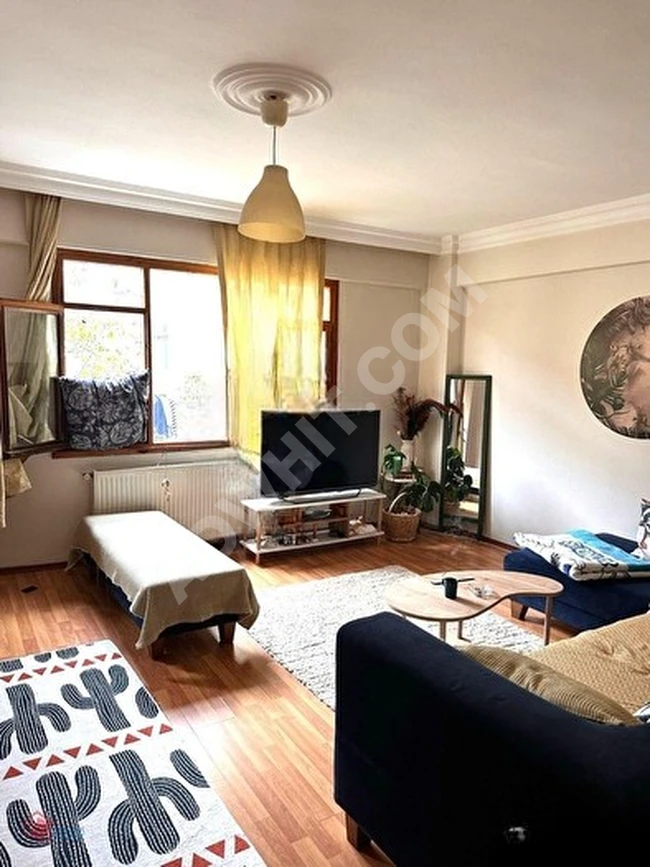 Two apartments for the price of one duplex on the upper floor in Şişli near KALP VAKFI