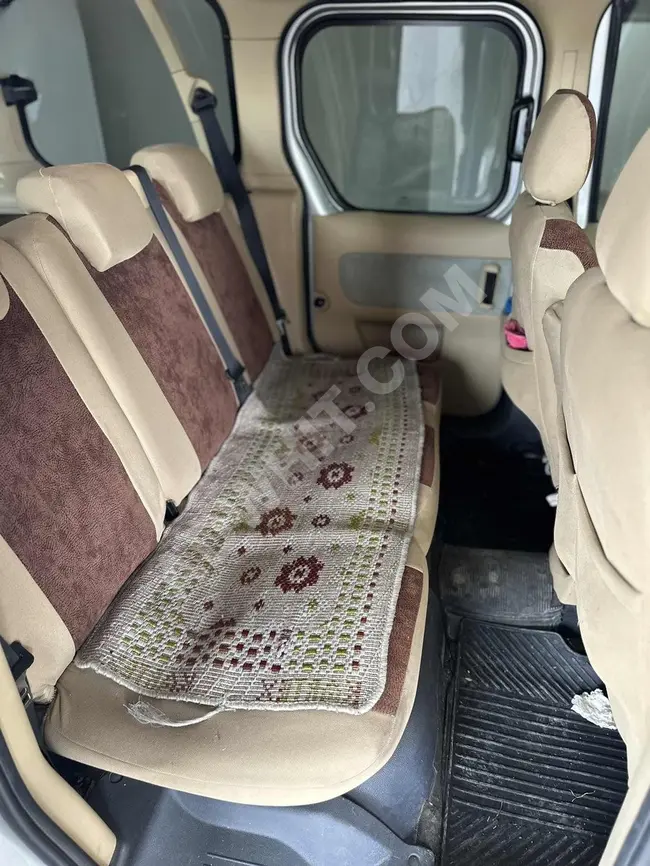 2013 Ford CONNECT + نظيفة + بمحرك 110 لامثيل لها  - من SAVCI AUTO