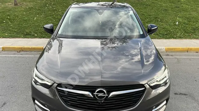 Opel 2018 without paint, no modifications, no accident history, 46,000 km, glass roof