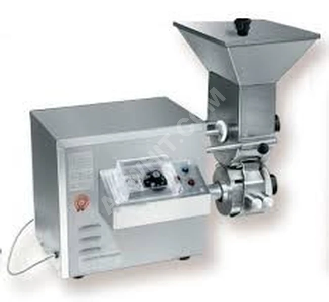 Falafel shaping machine