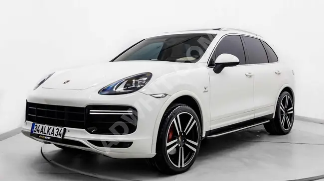 سيارة للبيع PORSCHE CAYENNE موديل 2011 بدون عيوب في حالتها