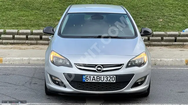 Opel / 2013 / Astra / 95 hp / 209,000 km / ENJOY ACTIVE package / Navigation system / Rearview camera / Apple Car Play